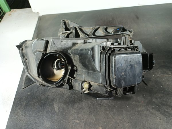 Farol Frontal AUDI A3 8P Esquerdo 8P0941003A