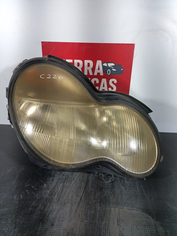 Farol Frontal MERCEDES W203 Direita A2038200261