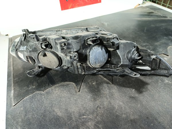 Farol Frontal RENAULT MEGANE III ESQ 260605817R