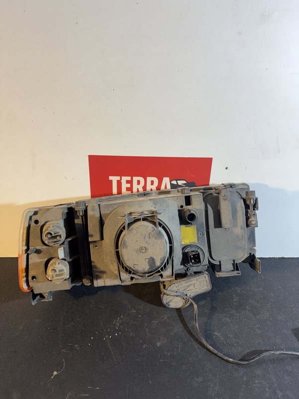 Farol Frontal Volvo 960 Esquerdo 0301078151