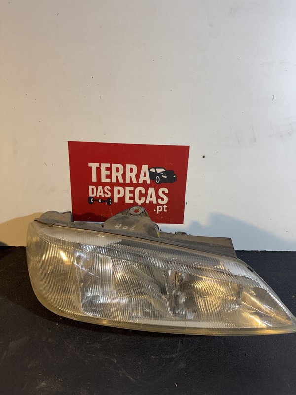 Farol Frontal Peugeot 406 Direito 9616251280