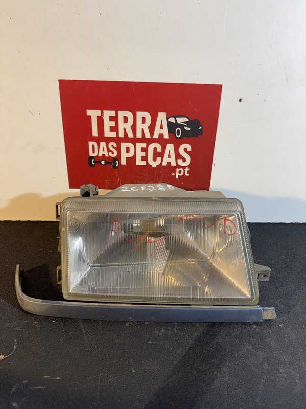 Farol Frontal Renault 9 Direito 67506609