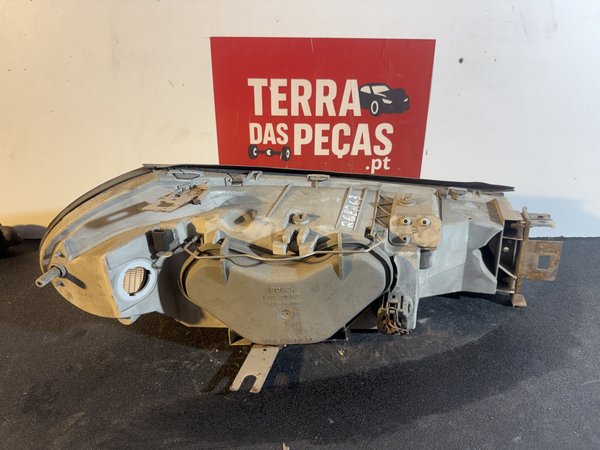 Farol Frontal Ford Mondeo II Esquerda PM98BG13006FB