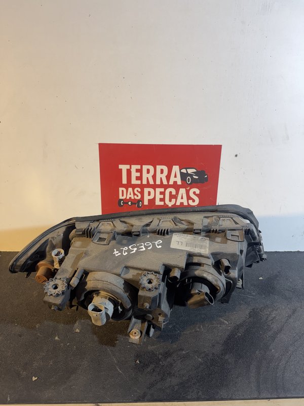 Farol Frontal BMW E46 Esquerda 6312-6910955