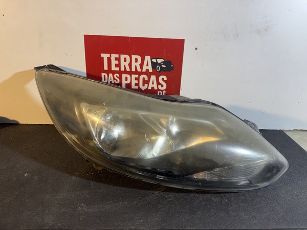 Farol Frontal Ford Focus III Direito BM51-13W029-CF