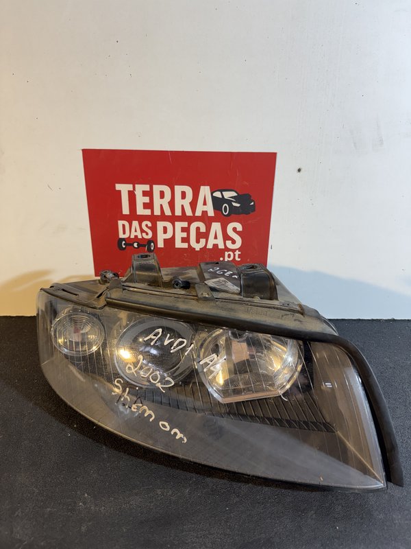 Farol Frontal Audi A4 B6 Direito 8E0941004P Olho de boi