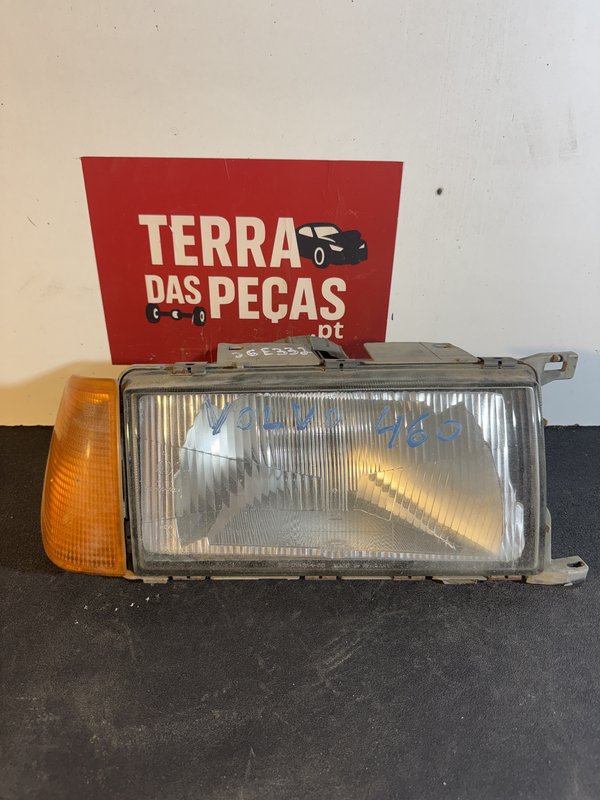 Farol Frontal Volvo 440 Direito 13528000RE