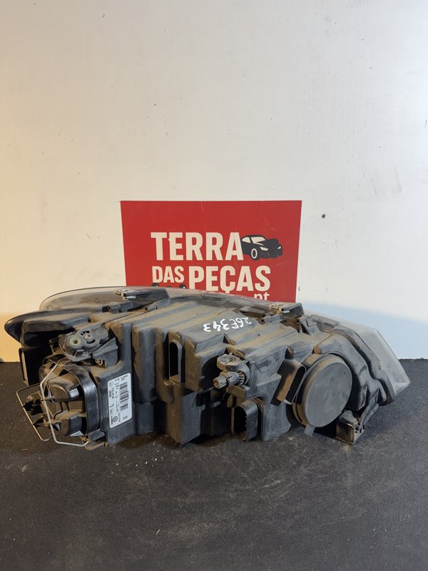 Farol Frontal VW Polo 6R Esquerdo 6R1941015E