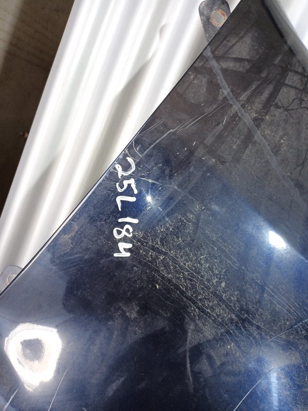 Guarda Lamas Mercedes Classe ML W163 DIREITO Azul Escuro