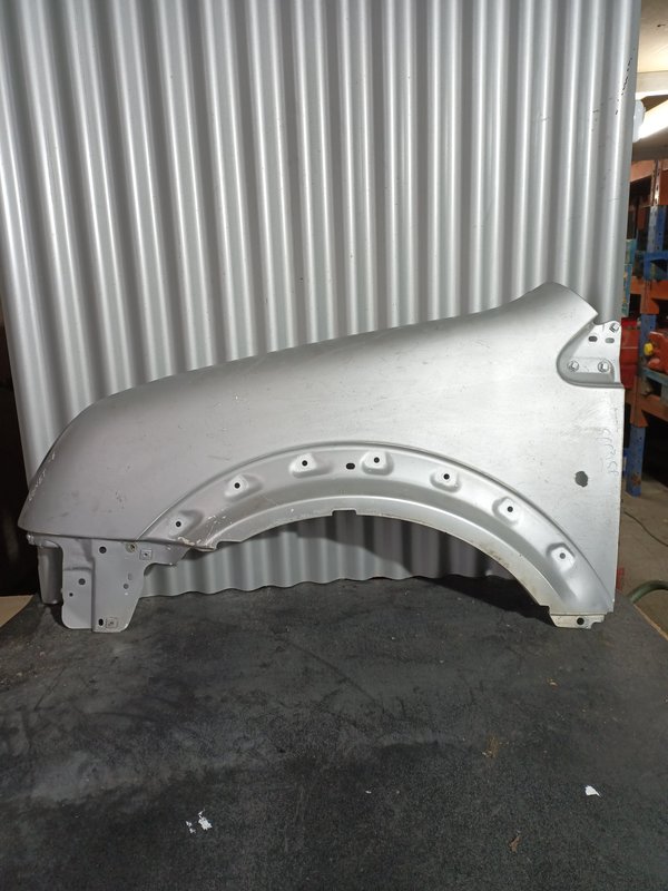 Guarda Lamas Ford Connect MK1 ESQUERDO Cinza