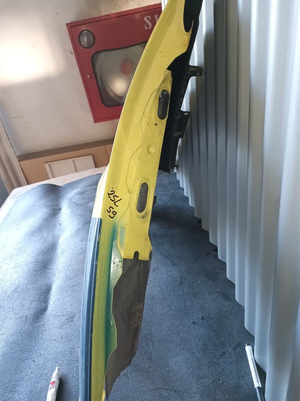 Guarda Lamas Citroen C3 MK1 ESQUERDO Amarelo