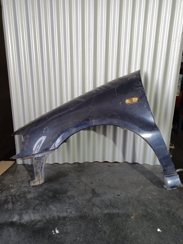 Guarda Lamas VW Polo 6N MK3 ESQUERDO Azul 6N1