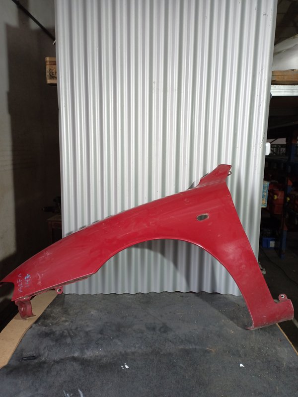 Guarda Lamas Alfa Romeo 147 ESQUERDO Vermelho