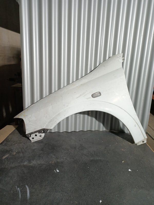 Guarda Lamas Opel Astra G ESQUERDO Branco