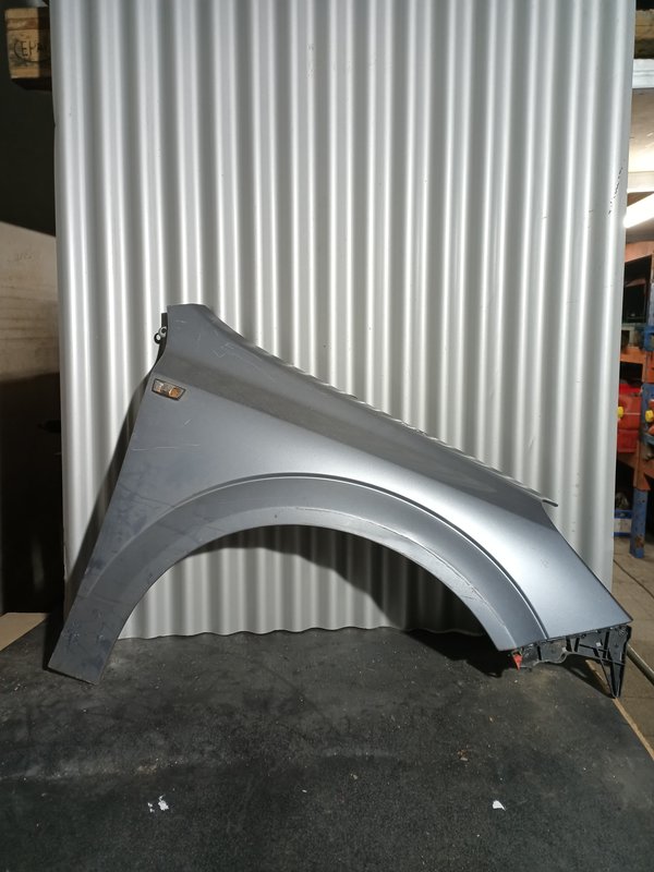 Guarda Lamas Opel Astra H DIREITO Cinzento