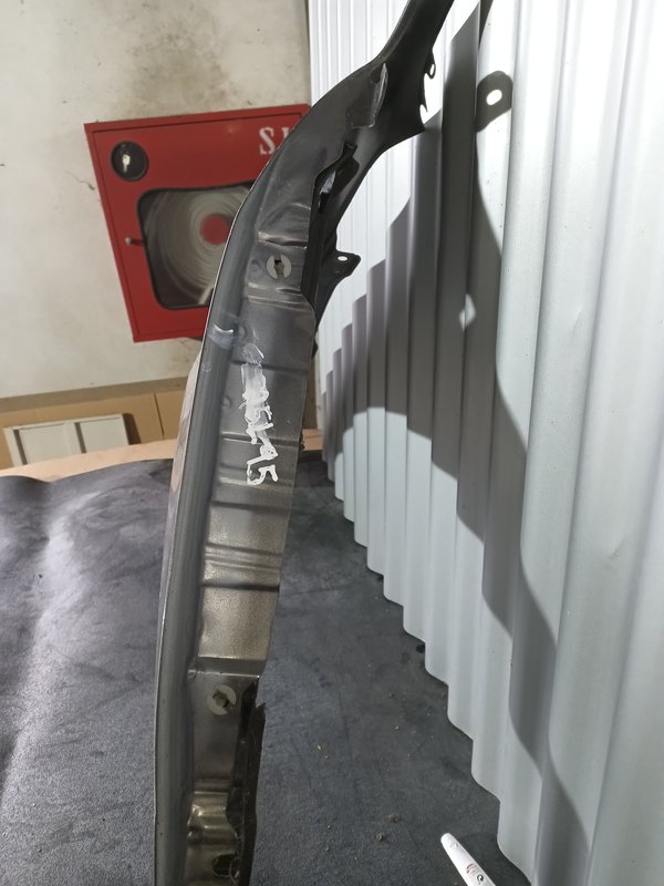 Guarda Lamas Mazda 6 I ESQUERDO Cinzento