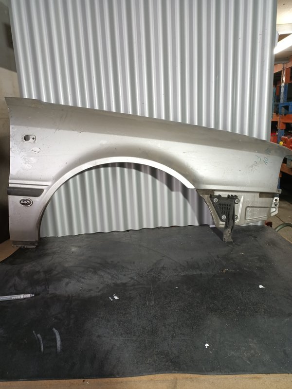Guarda Lamas Audi 80 B4 MK4 DIREITO Cinza