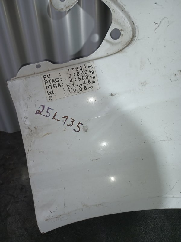 Guarda Lamas Ford Transit VI DIREITO Branco F2