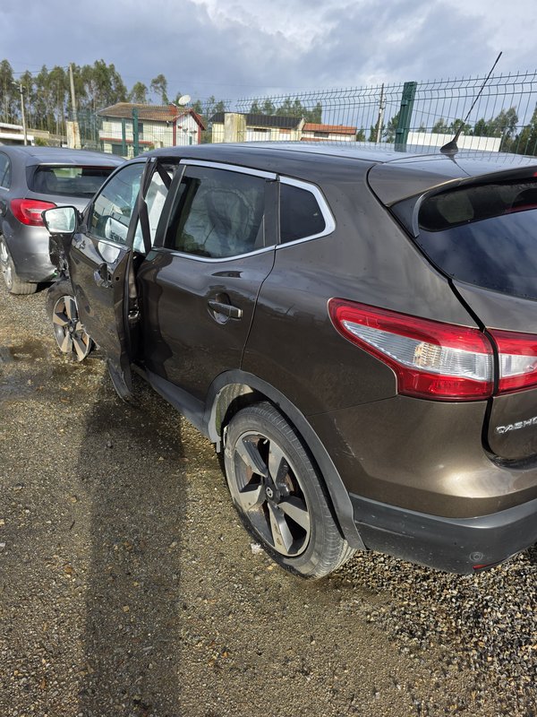 Traseira Nissan Qashqai J11