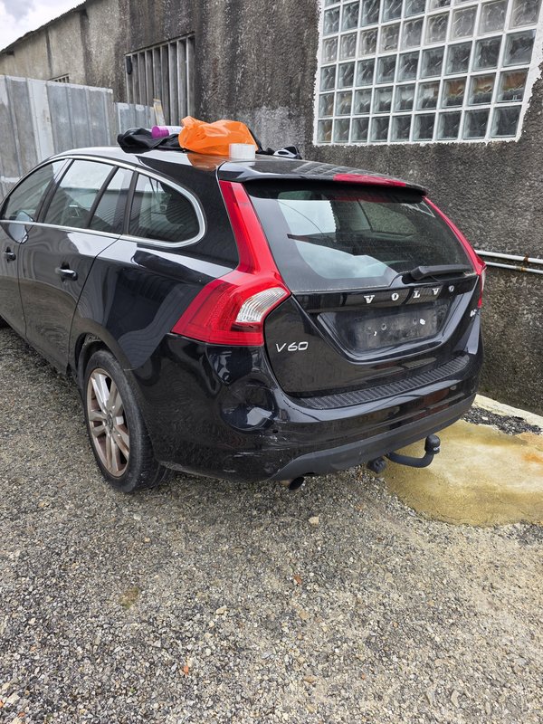 Traseira Volvo V60 Van I