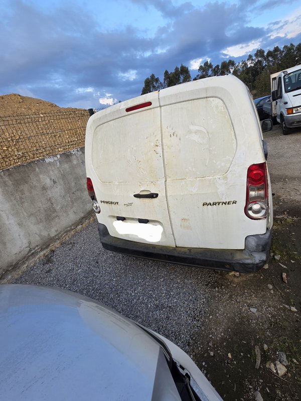 Traseira Peugeot Partner II
