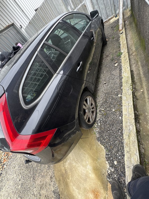 Lateral Direito Volvo v60