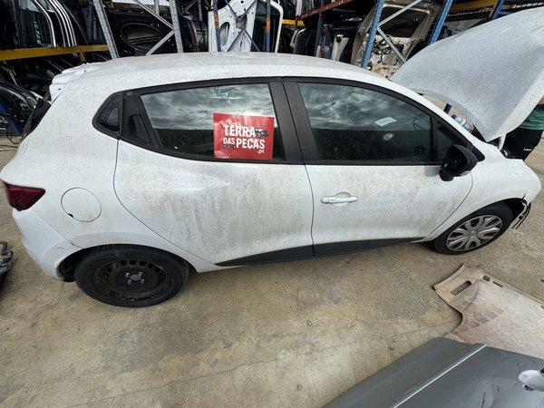 Lateral Direito Renault Clio IV