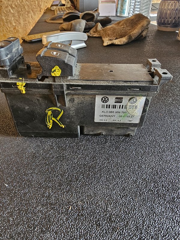 Comutador de vidros VAG 3B5959793