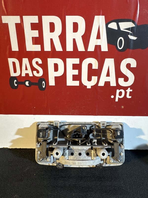 Plafonier Audi A4 B5 8D0947111