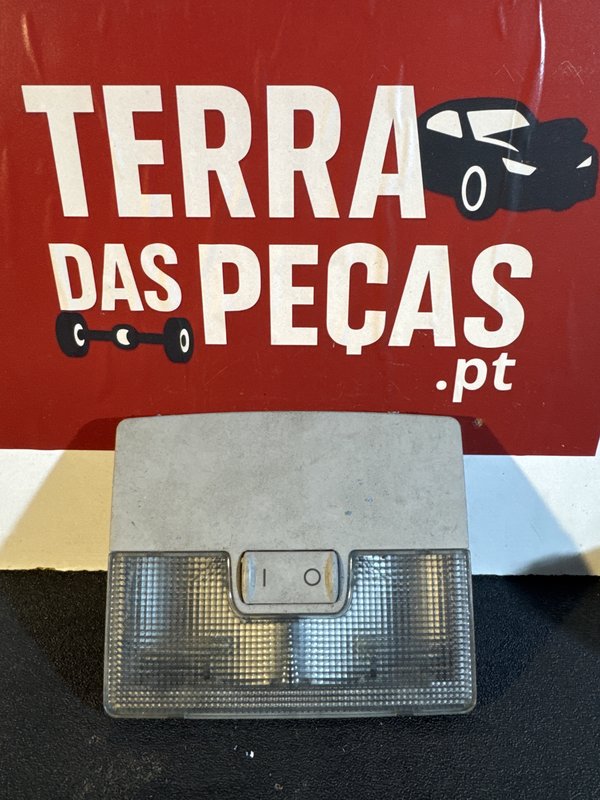 Plafonier Audi A6 C5 4B0947105