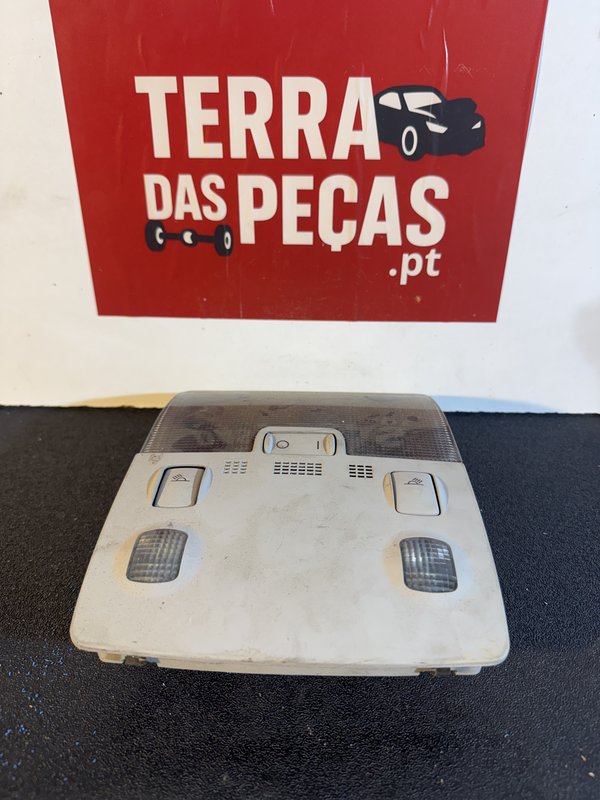 Plafonier Audi A4 B6 8E0947135A