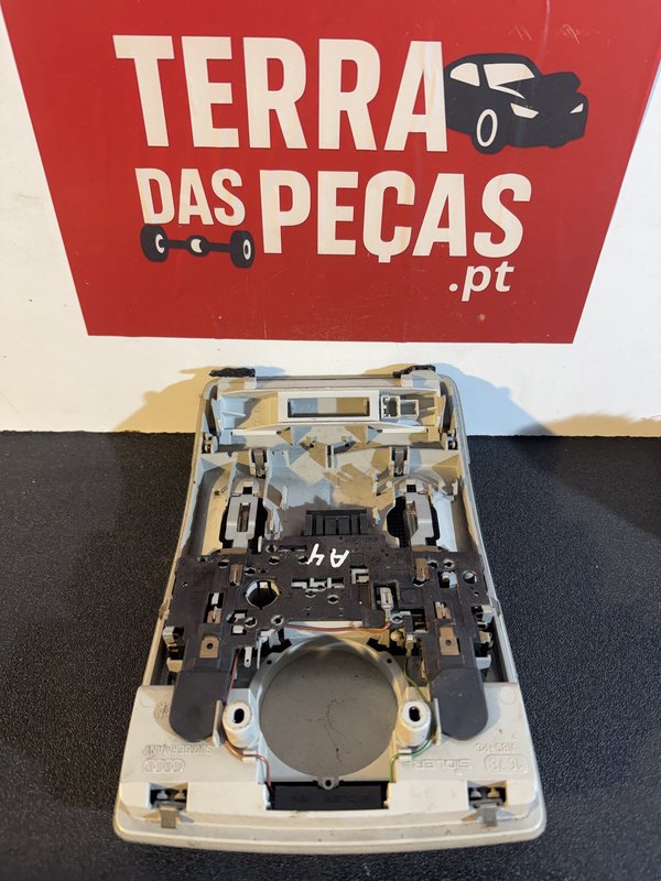 Plafonier Audi A4 B6 8E0947135E