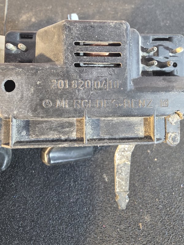 Botao de Sofagem Mercedes W201 A2018200410A