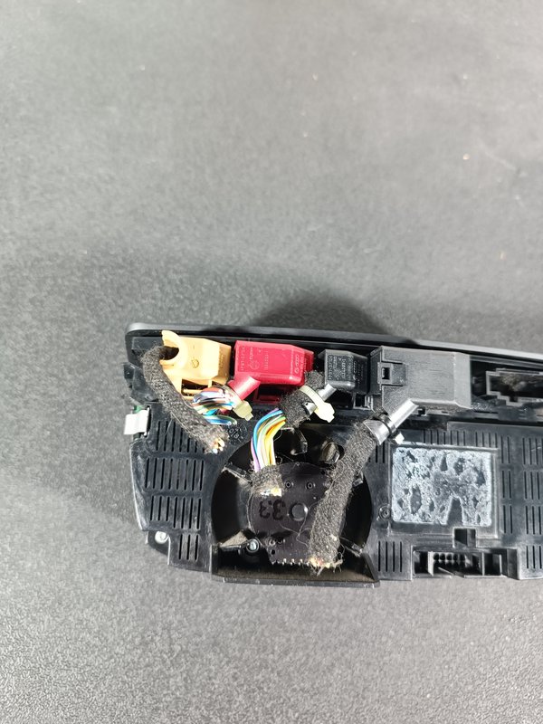 Botao de Sofagem Audi TT II 8J0820043