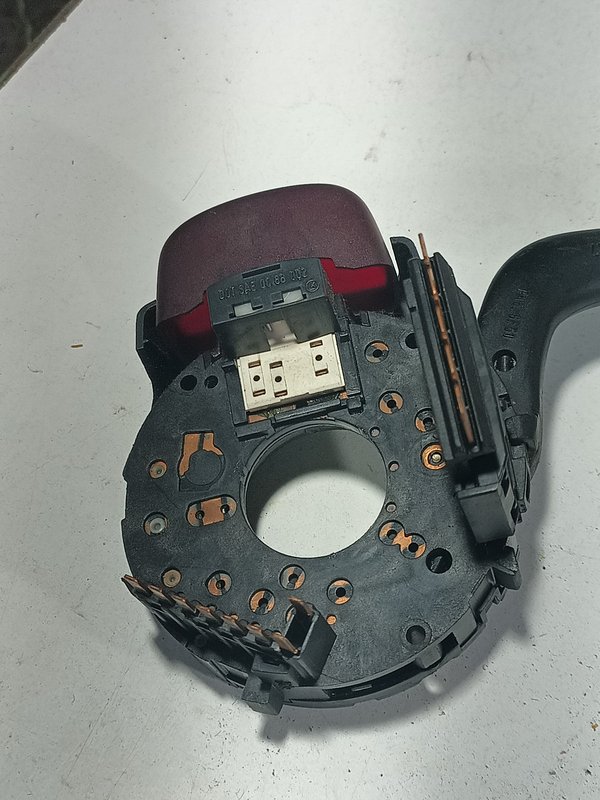 Comutador Manetes Piscas Escovas Grupo VAG QC88002