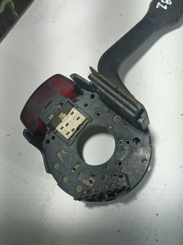 Comutador Manetes Piscas Escovas Grupo VAG QC88S97
