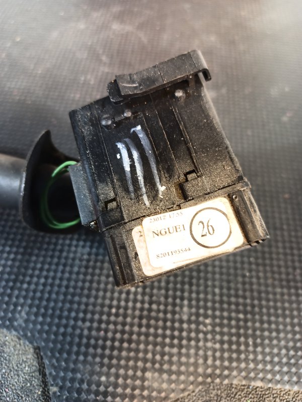Comutador Manetes (Piscas e Escovas) RENAULT 8201193544