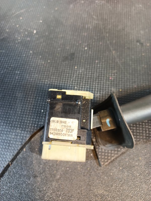 Comutador Manetes (Piscas e Escovas) RENAULT 7700308733
