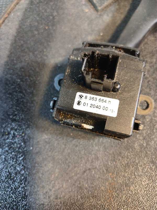 Comutador Manetes Piscas Escovas BMW 8363664H
