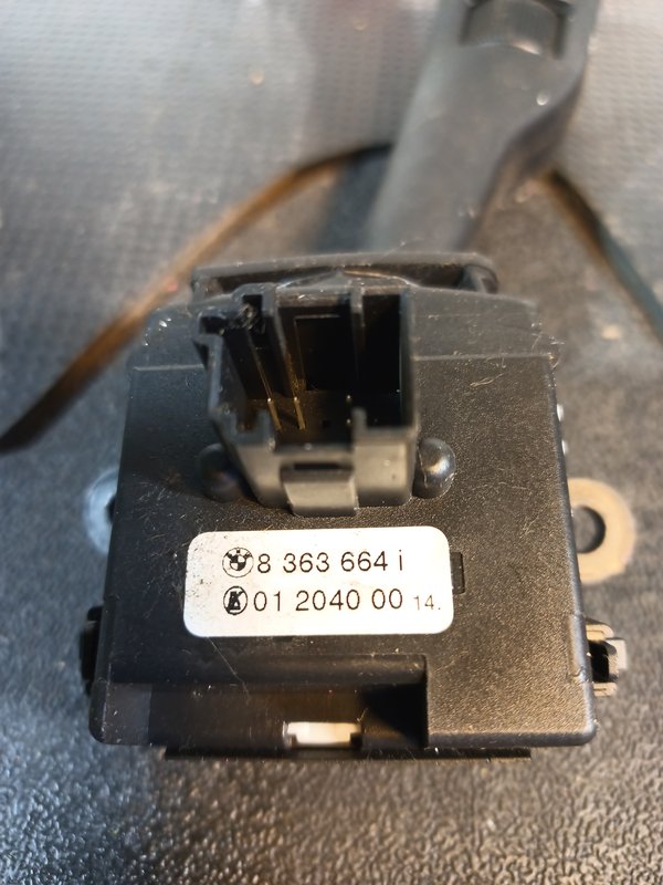 Comutador Manetes Piscas Escovas BMW 8363664I