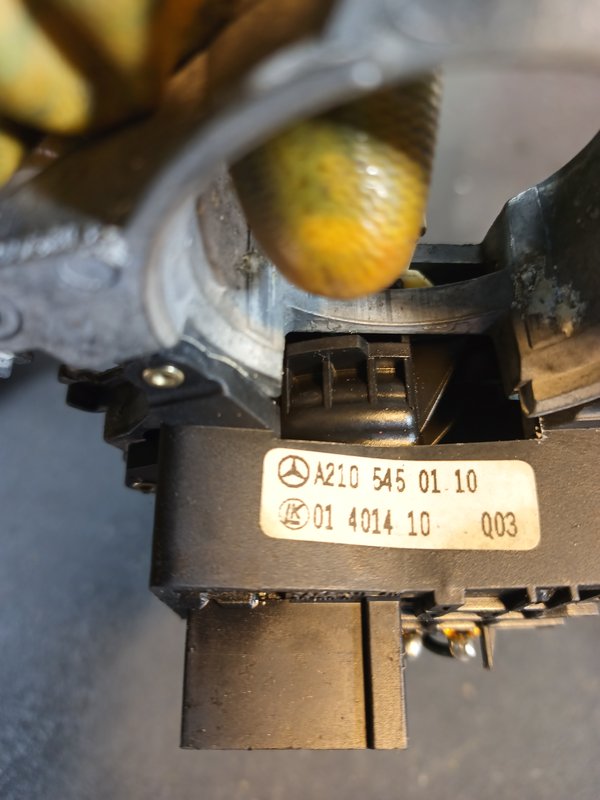 Comutador Manetes Piscas Escovas MERCEDES A2105450110