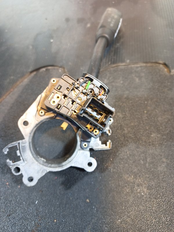 Comutador Manetes Piscas Escovas MERCEDES A2105450110