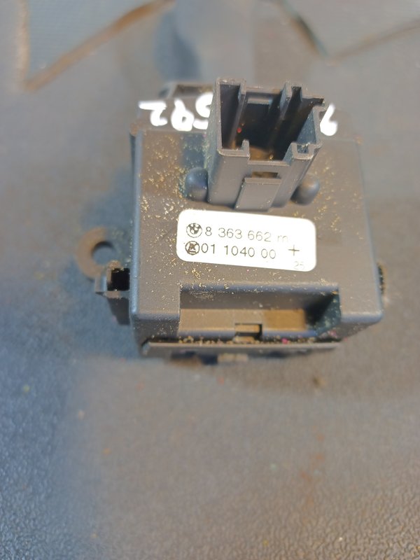 Comutador Manetes Piscas Escovas BMW 8363662M