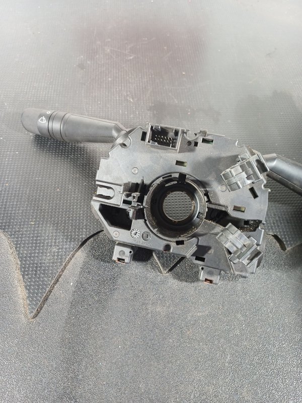 Comutador Manetes Piscas Escovas FIAT DOBLO 28152271