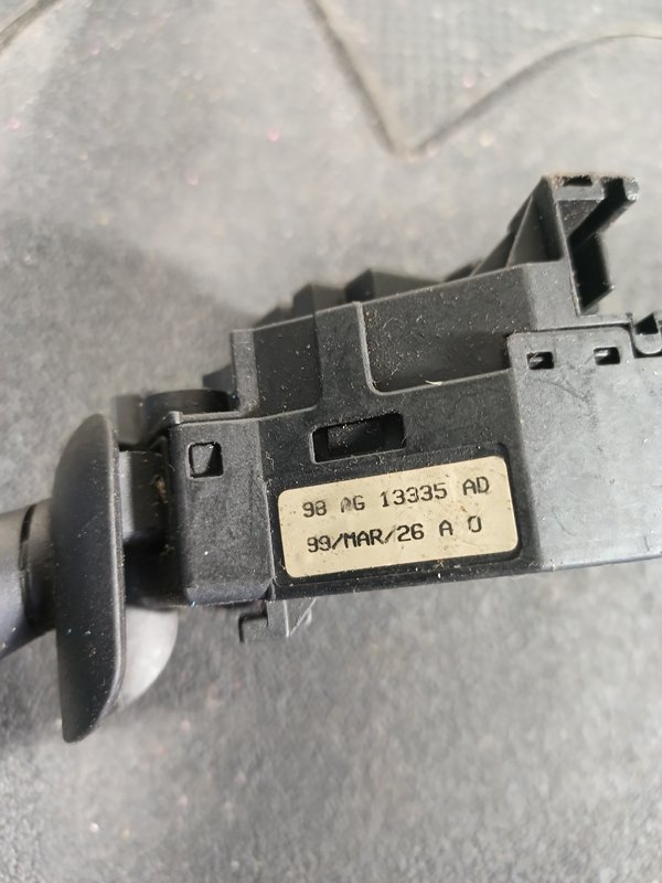 Comutador Manetes Piscas Escovas FORD 98AG13335AD