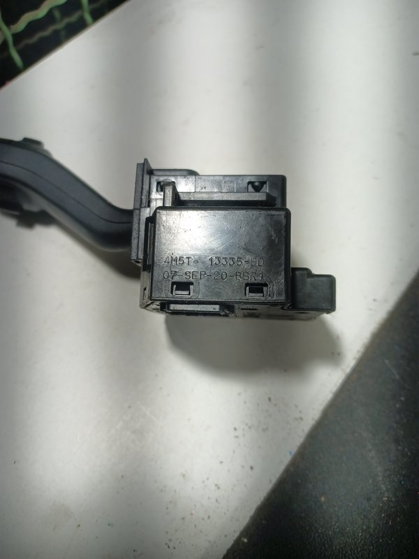 Comutador Manetes Piscas Escovas FORD 17D940D