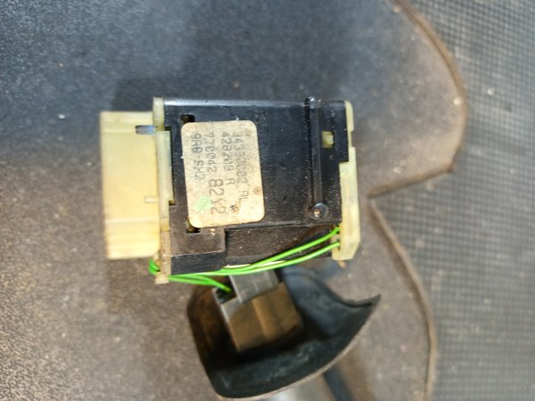 Comutador Manetes (Piscas e Escovas) RENAULT 7700428212