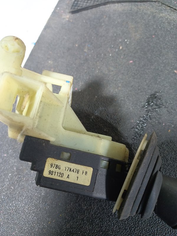 Comutador Manetes Piscas Escovas FORD 97BG17K478FB