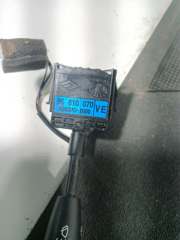 Comutador Manetes Piscas Escovas CHEVROLET 96810070
