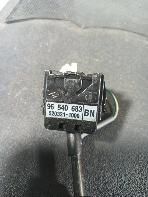 Comutador Manetes Piscas Escovas DAEWOO 96540683